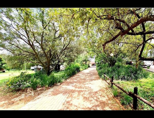 LAND FOR SALE IN NORTH RIDING